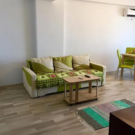 Beach Vista Summerland Mamaia
