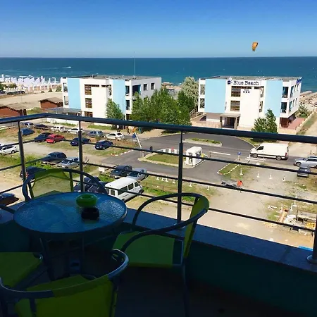 Beach Vista Summerland Apartment Mamaia