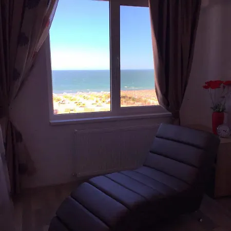 Beach Vista Summerland Mamaia